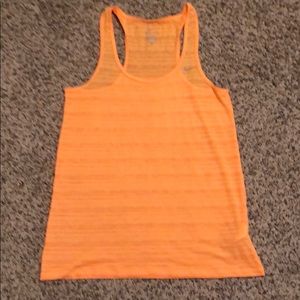 Woman Nike/ DRI FIT